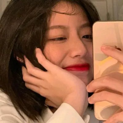 两女之间难为夫